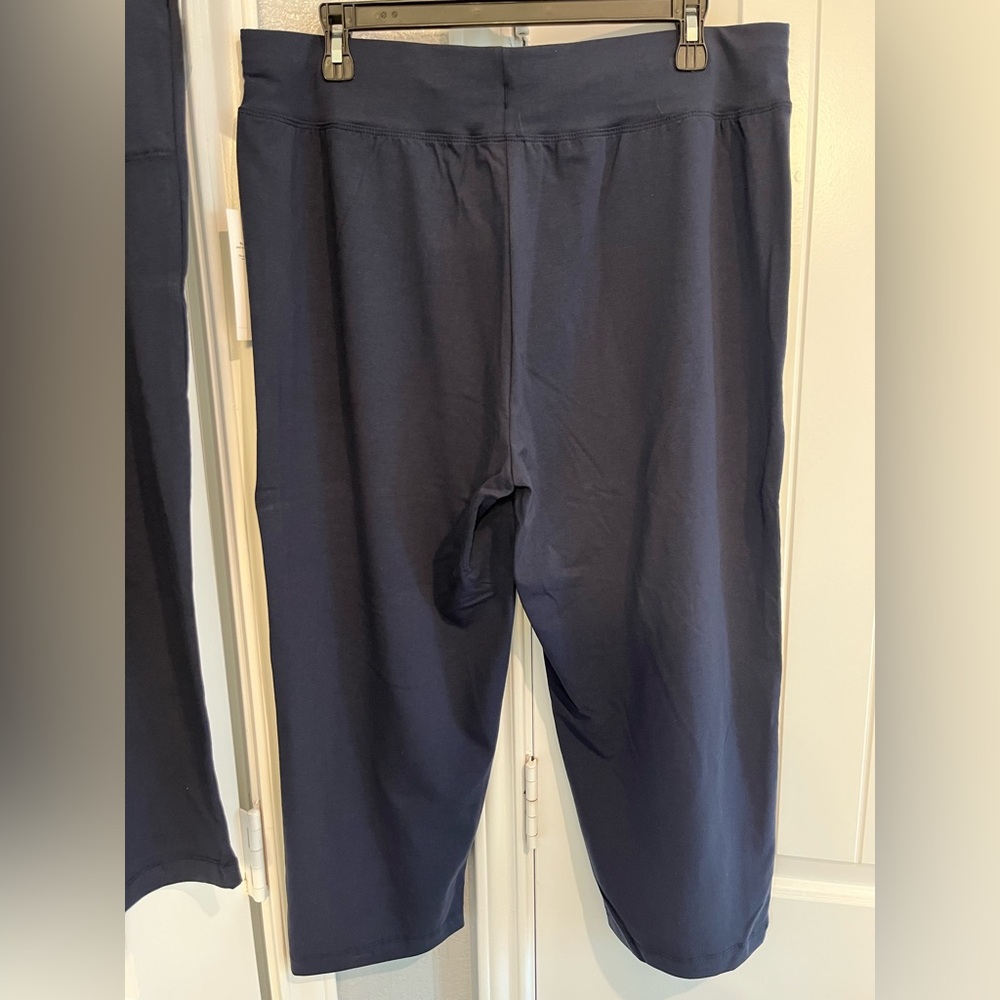 *2 Pack* Athletic Works Navy Stretch Pull-On Mid-Rise Active Capri Knit Pants - Picture 9 of 10